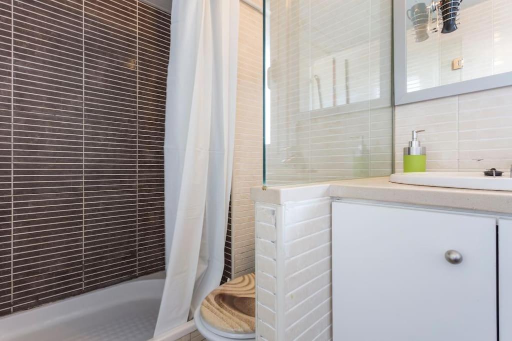 Piso De 2 Habitaciones, 3 Piscinas Y Cerca Del Mar Ρόζες Εξωτερικό φωτογραφία
